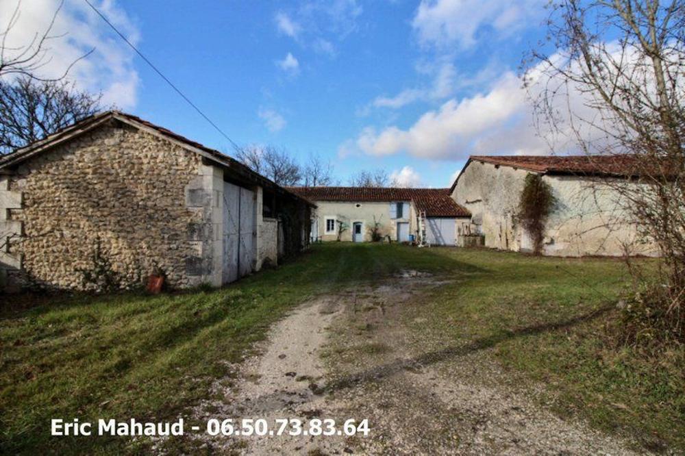 Lusignac Dordogne maison photo 3311507