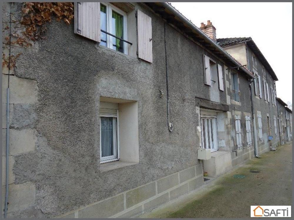 Lussac-les-Châteaux Vienne Schloss Bild 3330868