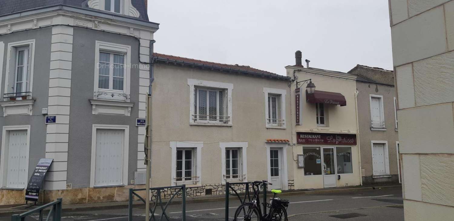 Thouars Deux-Sèvres huis foto 4364418
