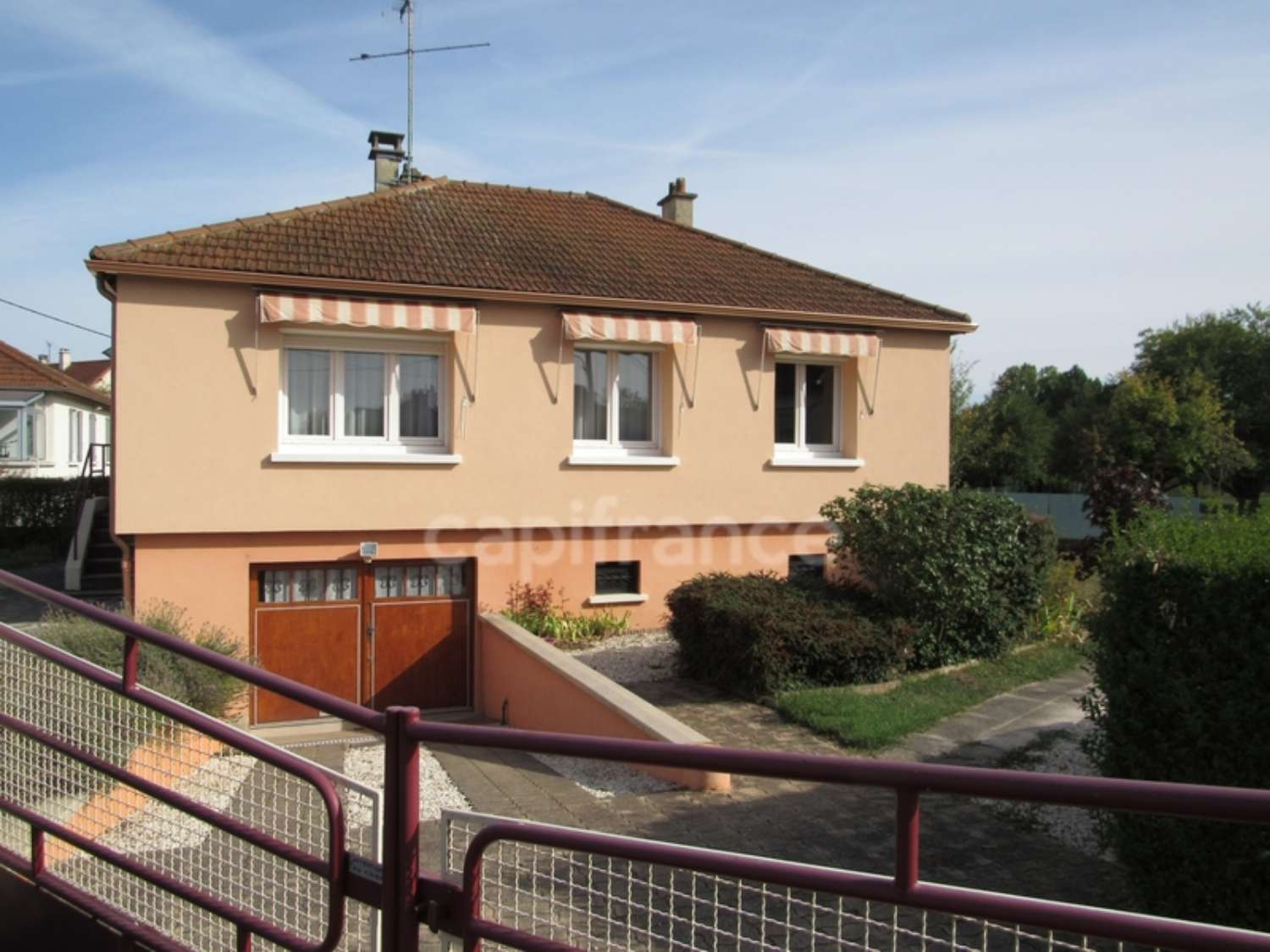 Monéteau Yonne huis foto 4426299