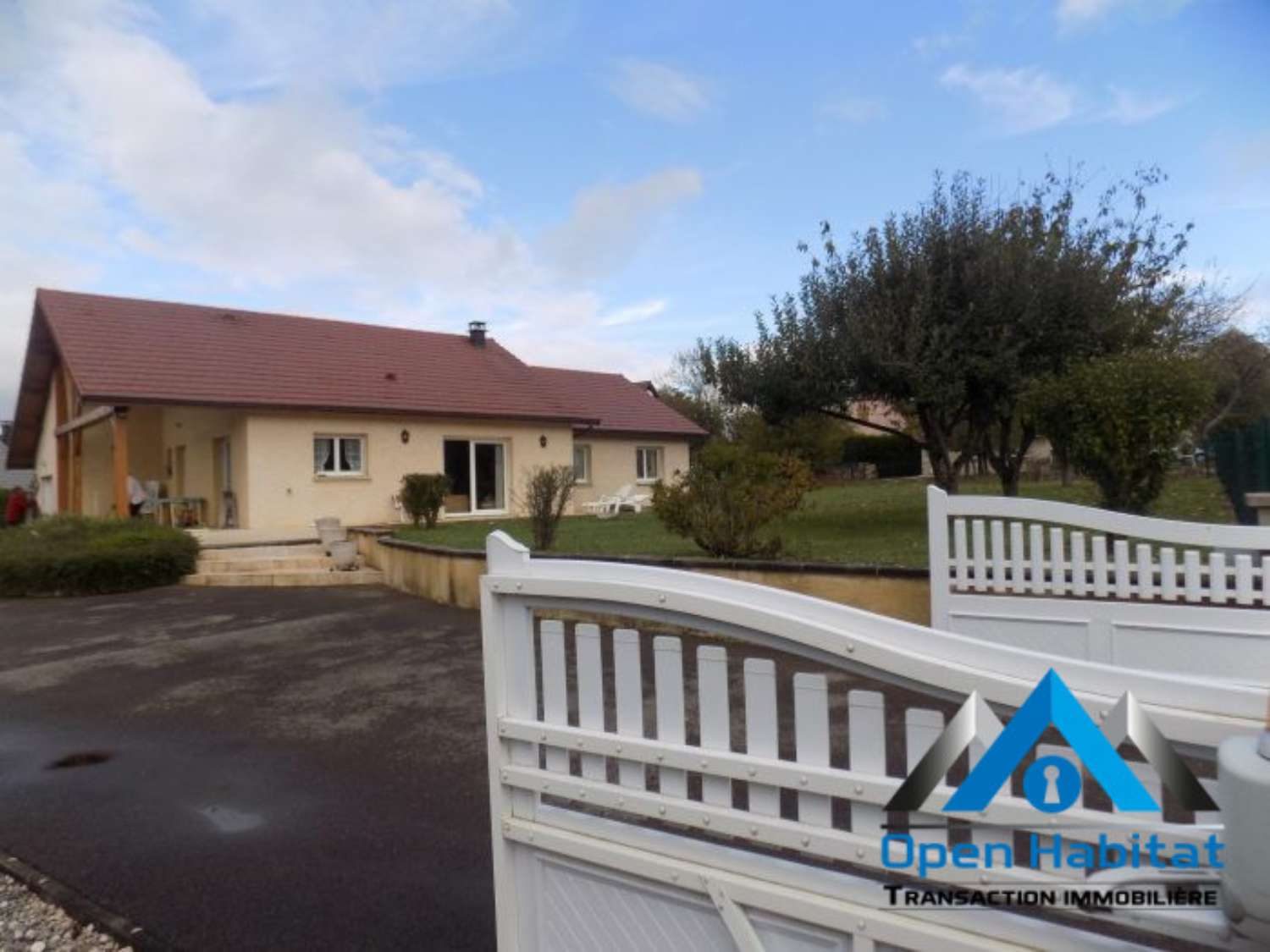 Montenois Doubs Haus Bild 4425409
