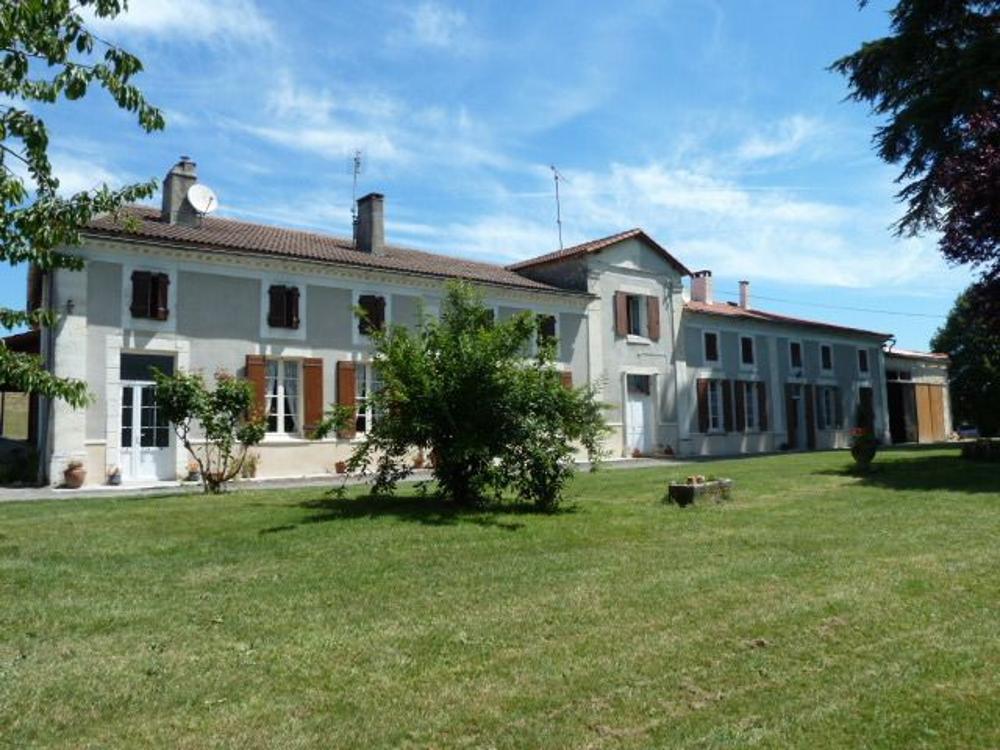 Brie-sous-Chalais Charente Haus Bild 3456420