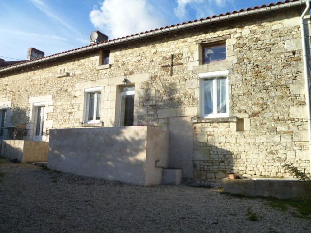 Saint-Gervais-les-Trois-Clochers Vienne huis foto 3444069