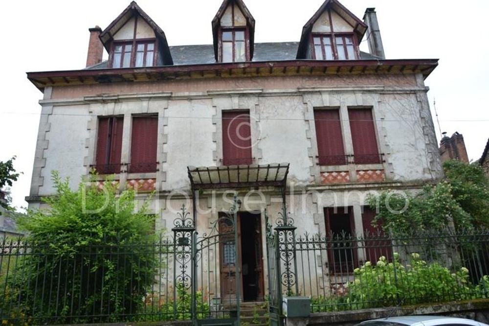 Saint-Yrieix-la-Perche Haute-Vienne Stadthaus Bild 3437947