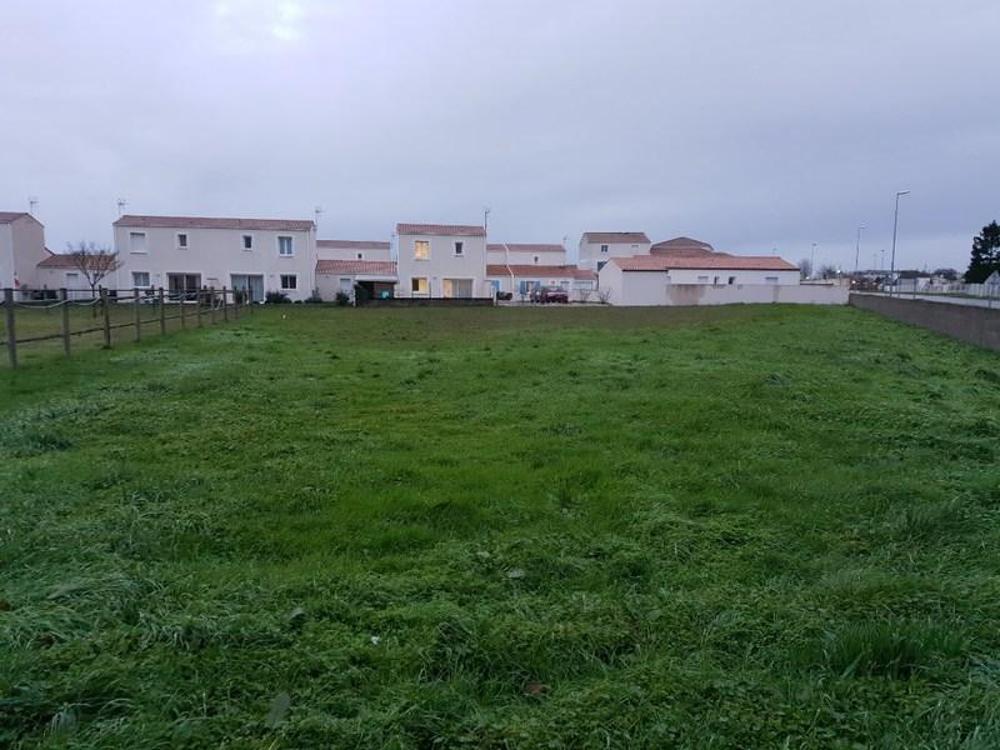 Surgères Charente-Maritime terrein foto 3505777