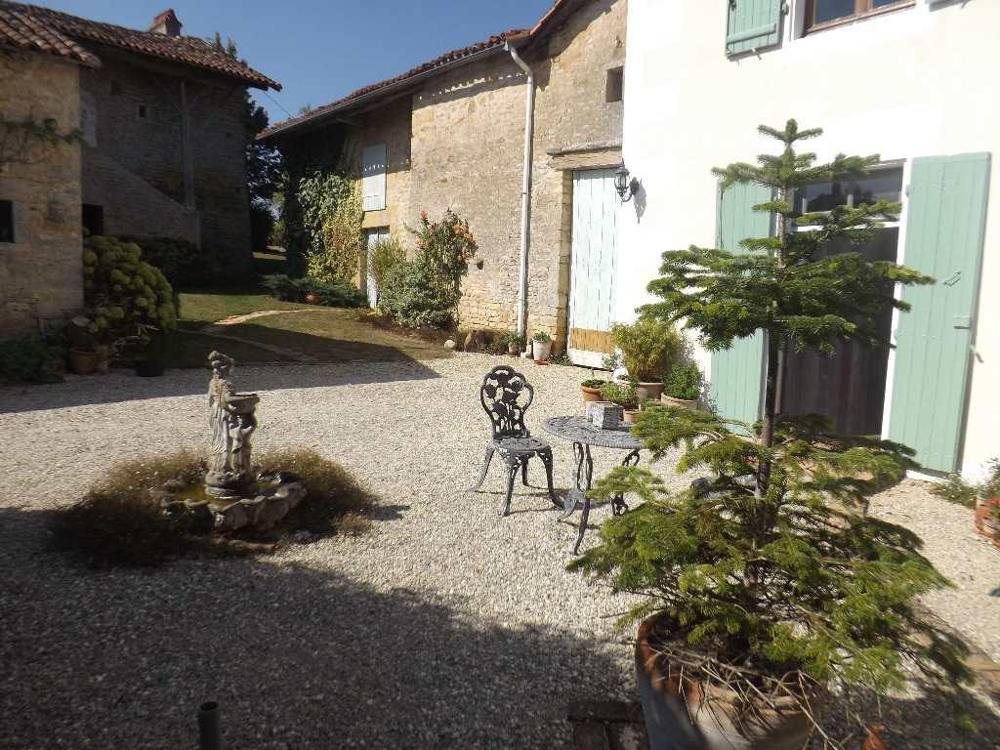 Charroux Vienne maison photo 3480851