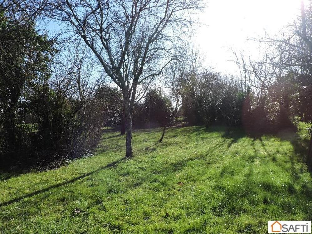 Saintes Charente-Maritime terrain picture 3675042