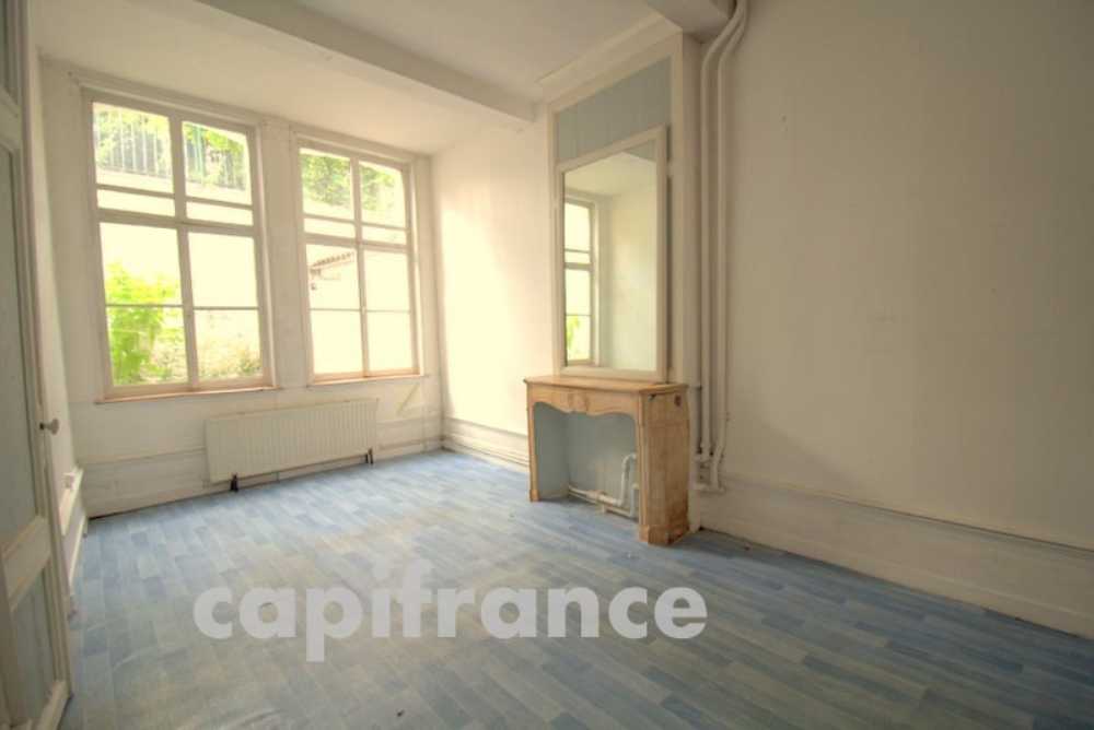 Douai Nord Stadthaus Bild 3854018
