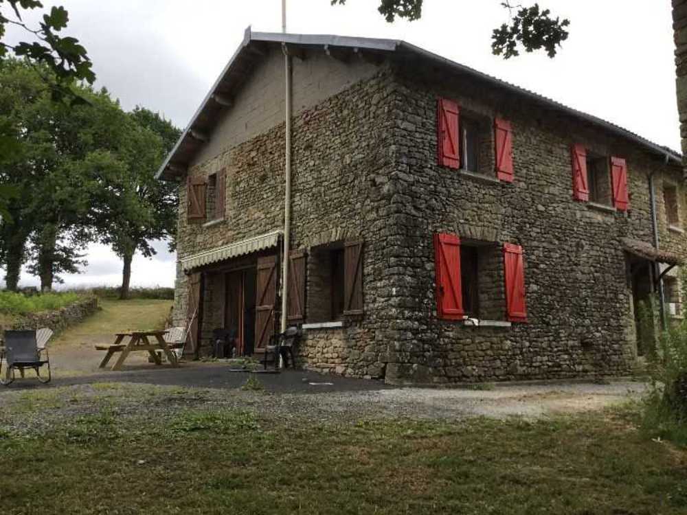 Châteauponsac Haute-Vienne château photo 3799068
