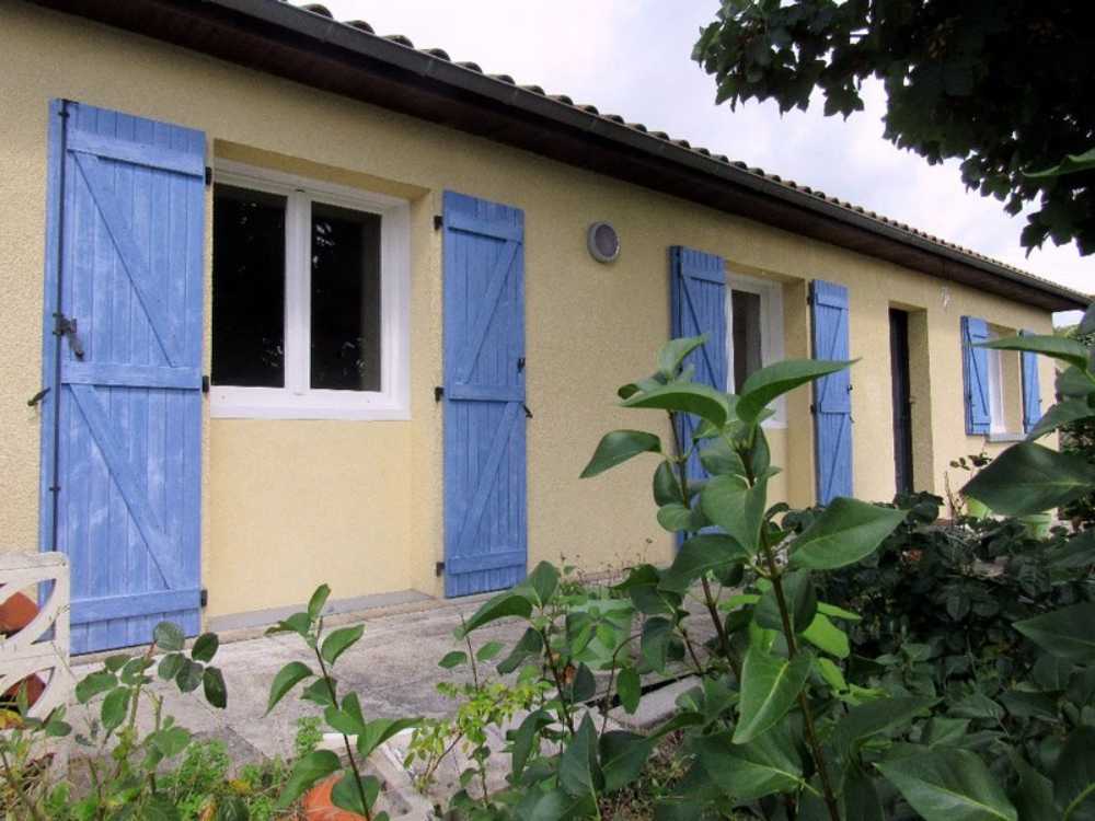 Lussac-les-Châteaux Vienne Haus Bild 3834595
