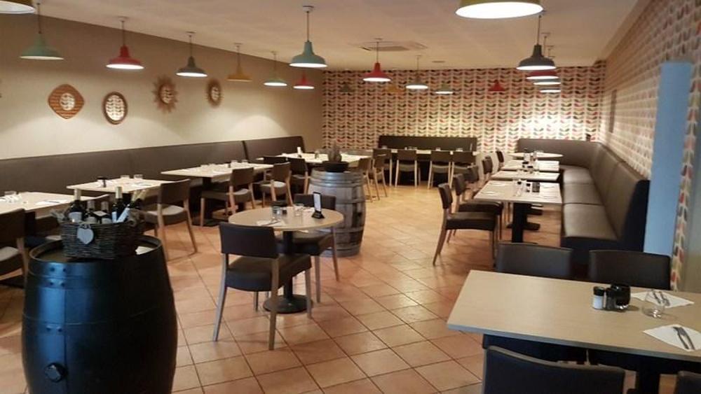 Blanquefort Gironde commercial picture 3784766