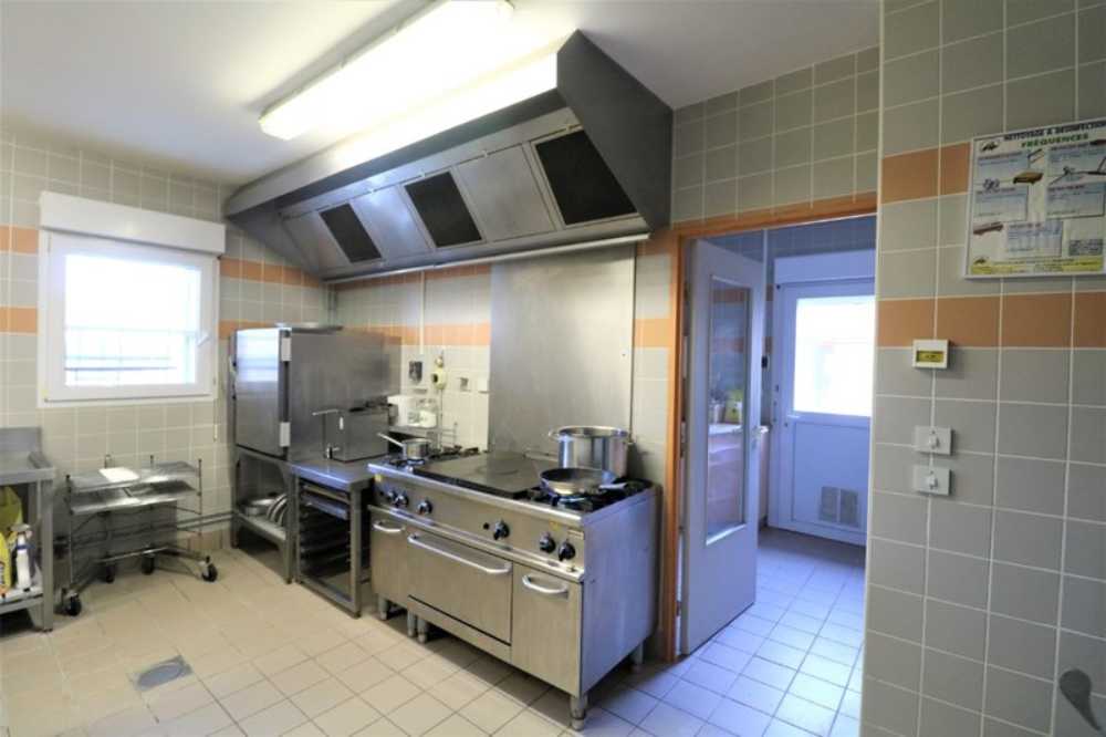 Saint-Jean-de-Losne Côte-d'Or commercial picture 4045866