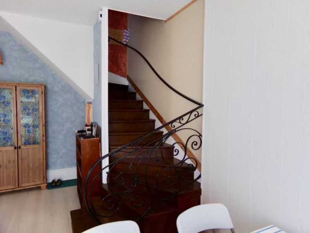 Cosne-Cours-sur-Loire Nièvre huis foto 4086733