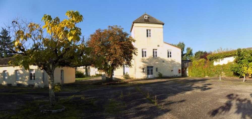 Saint-Magne Gironde castle picture 4030188