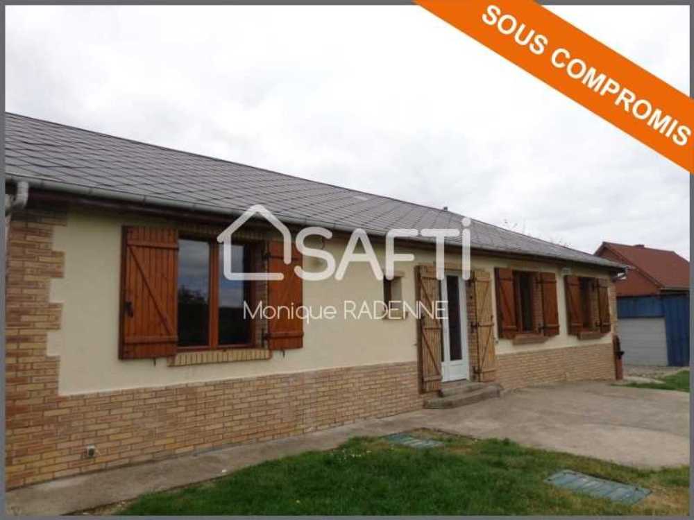 Avesnes-le-Comte Pas-de-Calais huis foto 4073291