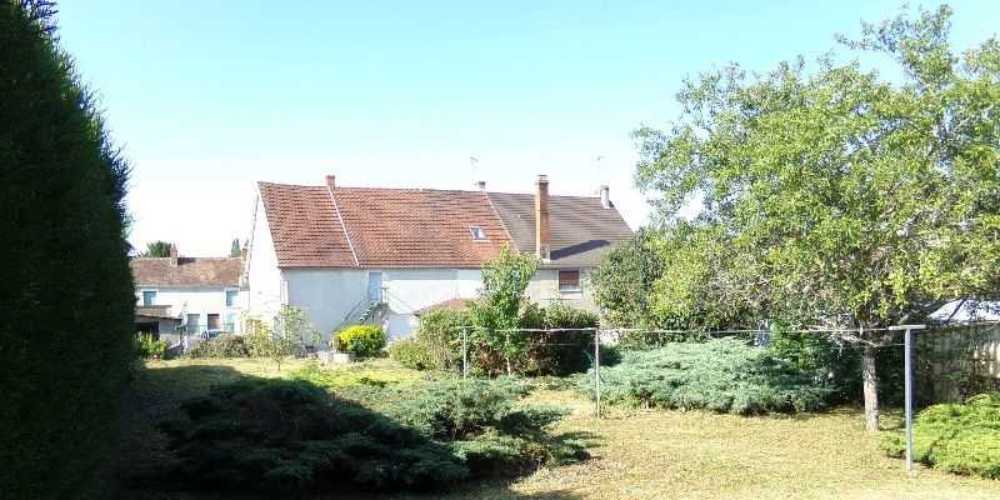 Cosne-Cours-sur-Loire Nièvre huis foto 4082646
