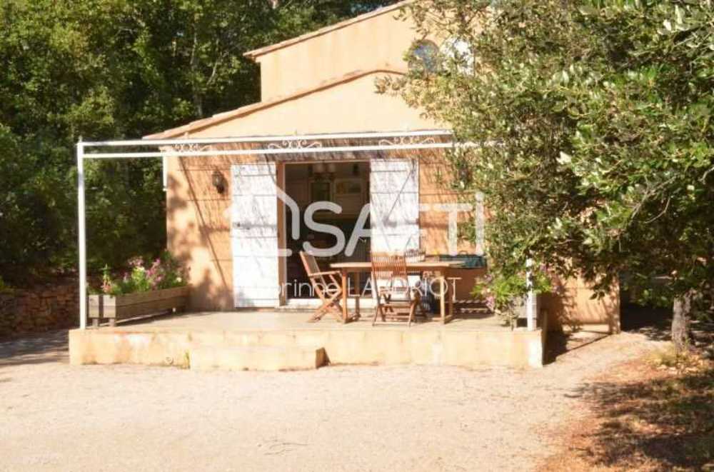 Cabasse Var Haus Bild 4075011