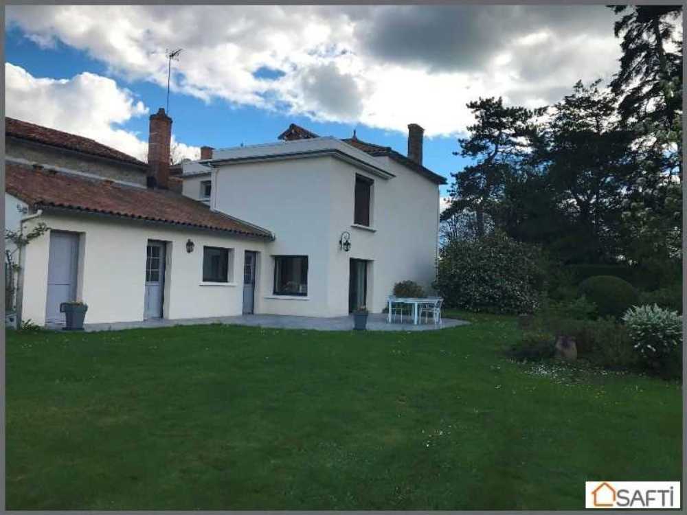Parthenay Deux-Sèvres huis foto 4074348