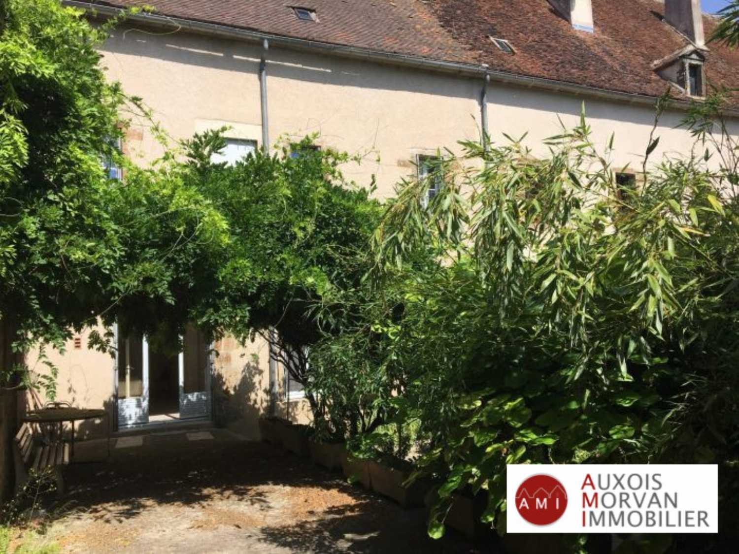 Semur-en-Auxois Côte-d'Or huis foto 4142377