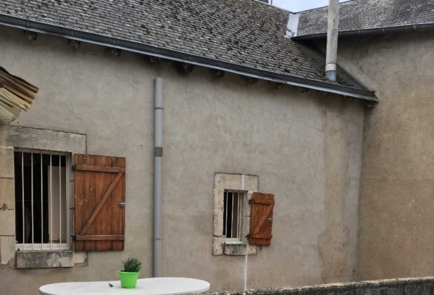 te koop huis Issoudun Centre 1