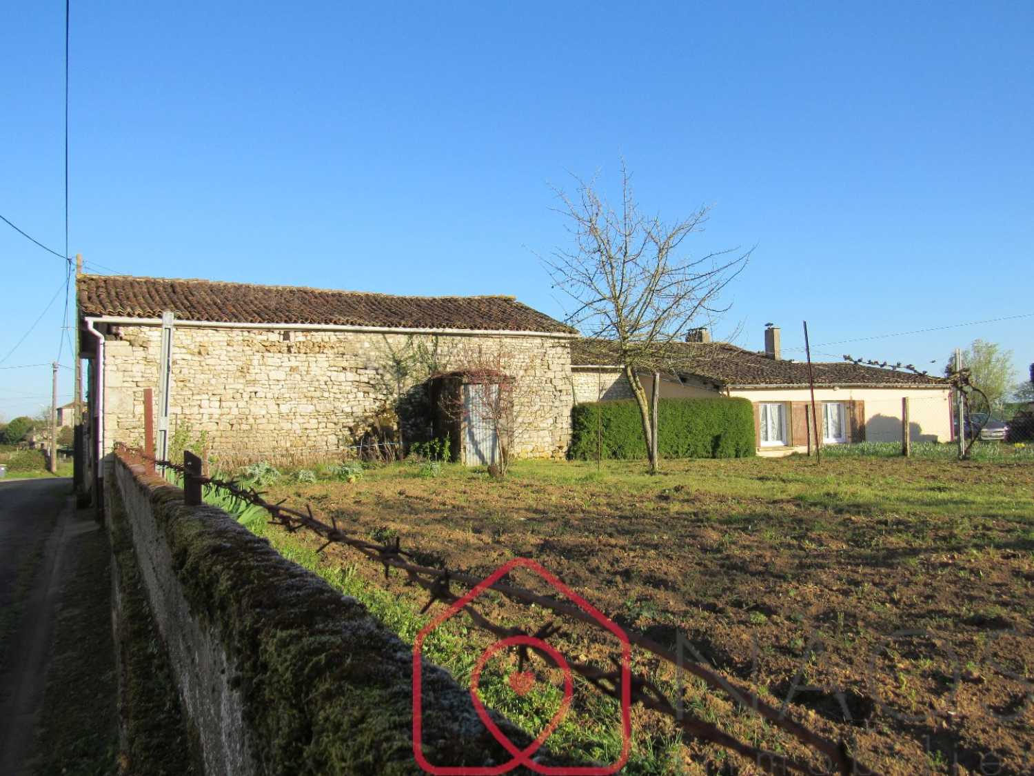 Pamproux Deux-Sèvres huis foto 4171848
