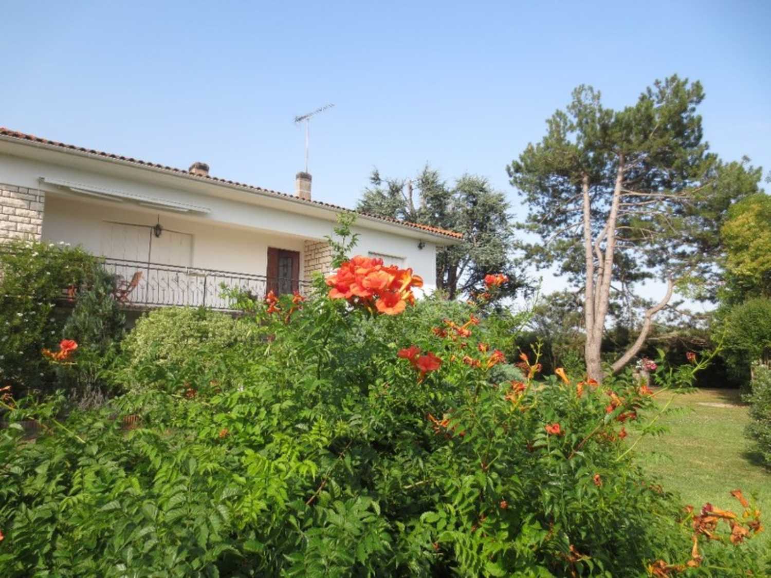 Clairac Lot-et-Garonne huis foto 4183568