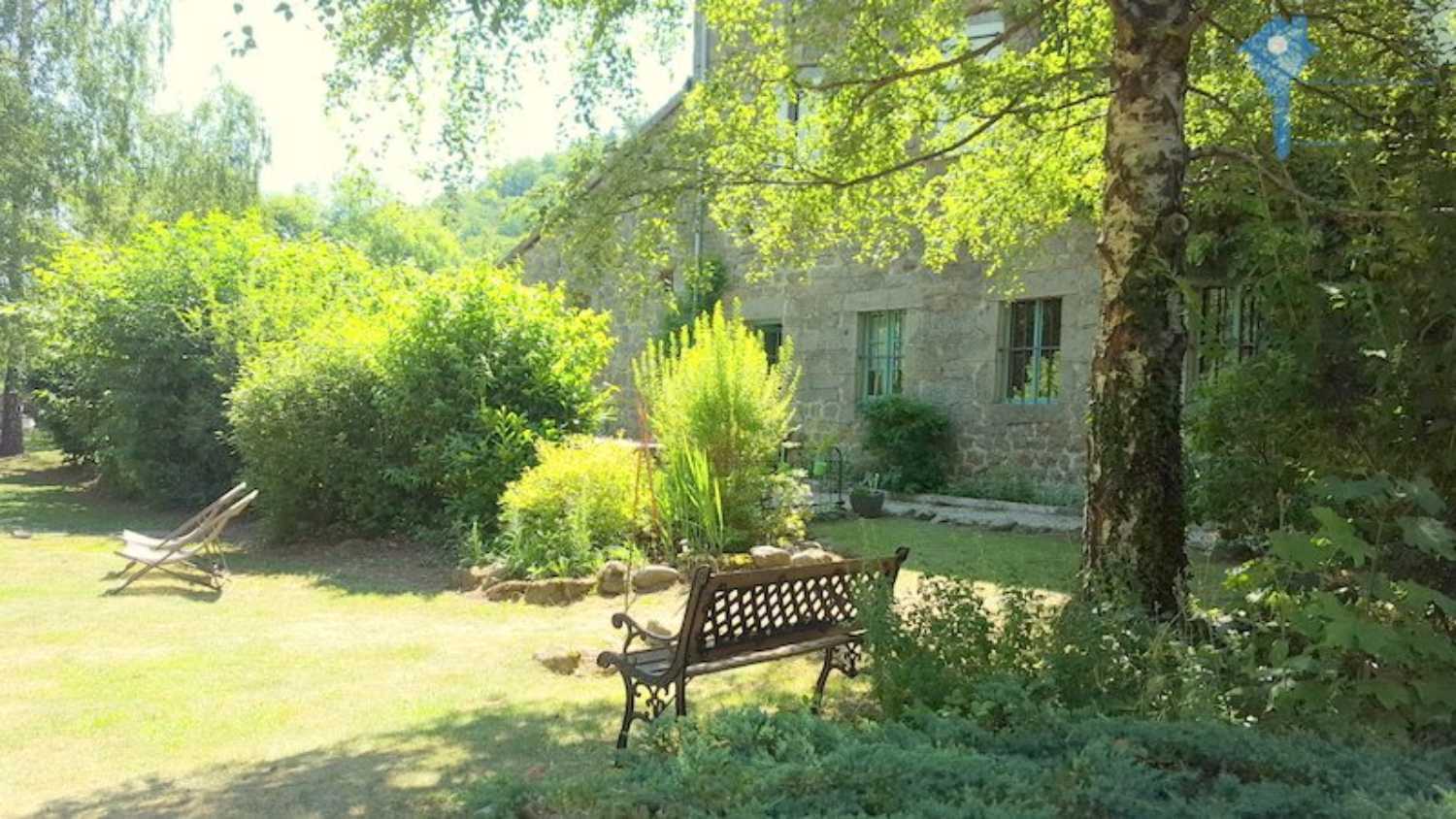 Marcols-les-Eaux Ardeche landgoed foto 4258264
