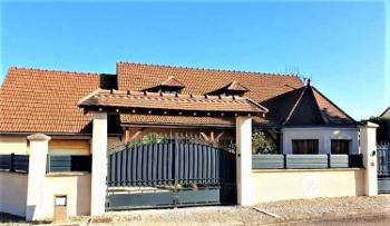 Cry Yonne Haus Bild 4663060