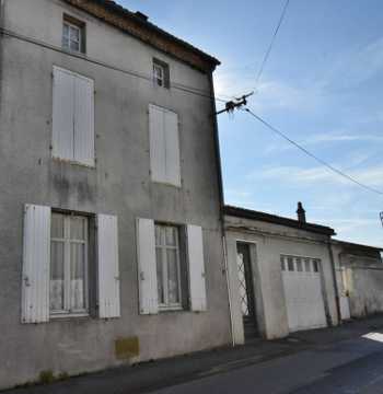 Parthenay Deux-Sèvres house picture 4757254