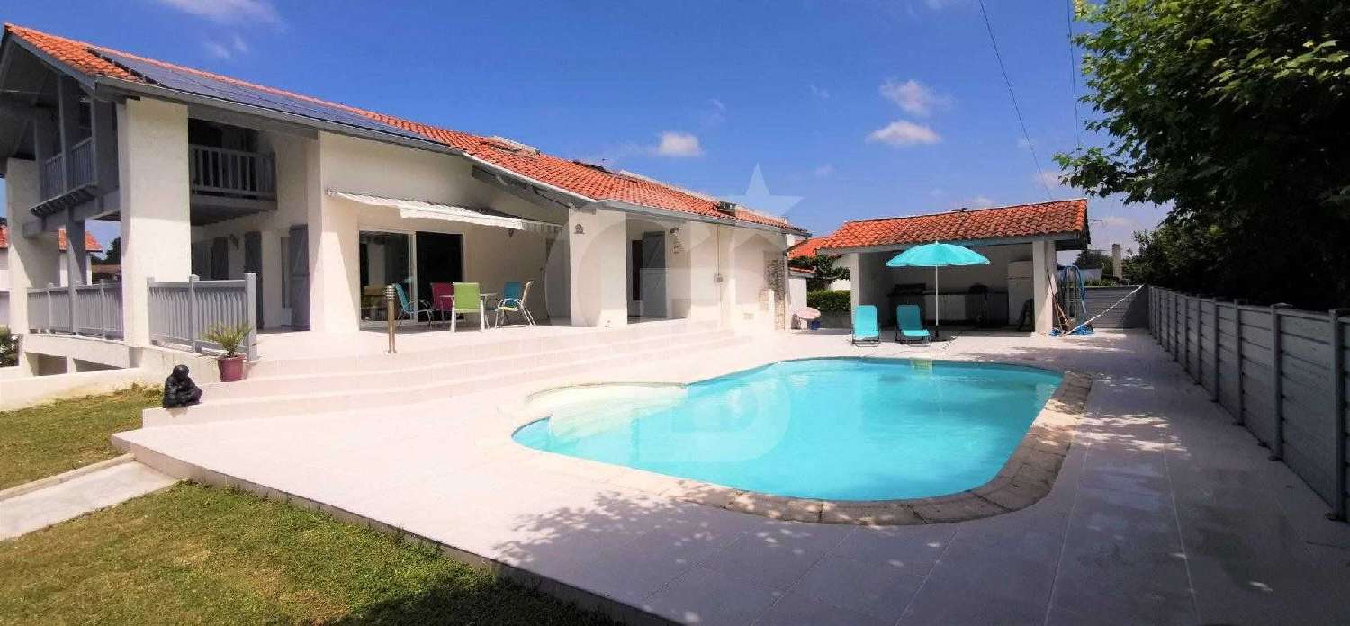 à vendre maison Bassussarry Aquitaine 1