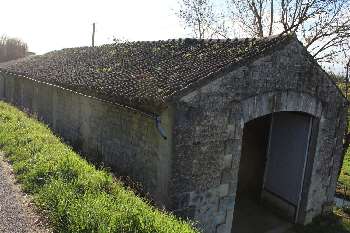 Saint-Estèphe Charente maison photo 4913462