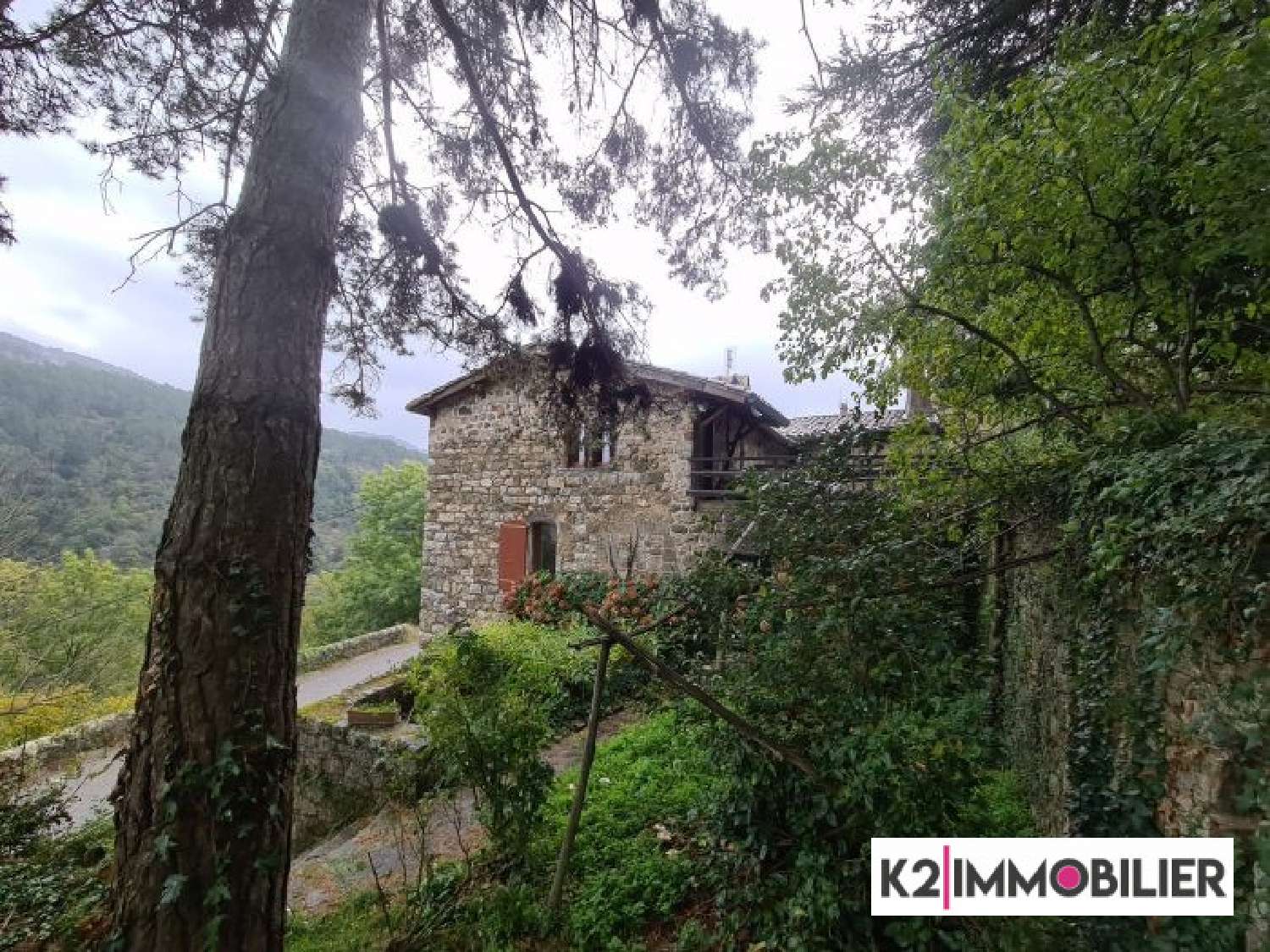 Maison à Vendre Saint Sauveur De Montagut à vendre maison Saint-Sauveur-de-Montagut Rhône-Alpes