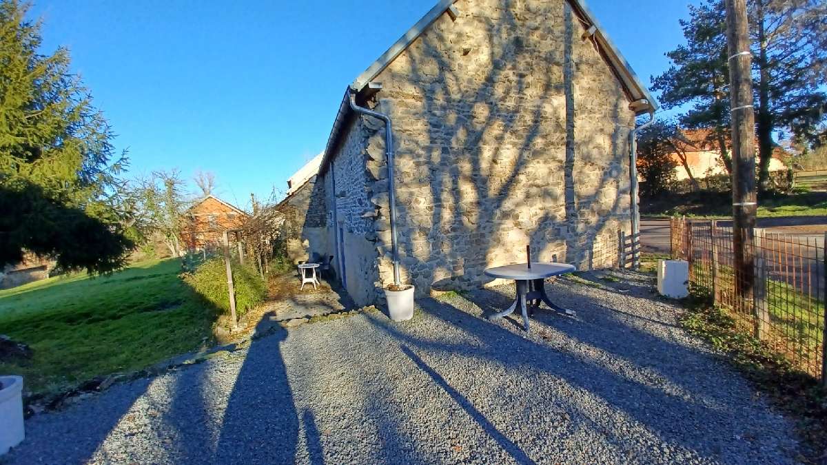 maison à vendre Pionsat, Puy-de-Dôme (Auvergne) photo 3