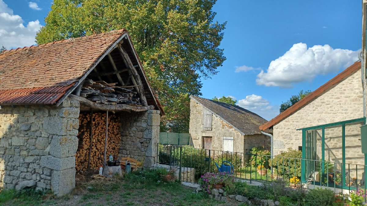 gîtes/ chambres d'hôtes te koop Peyrat-la-Nonière, Creuse ( Nouvelle-Aquitaine) foto 10