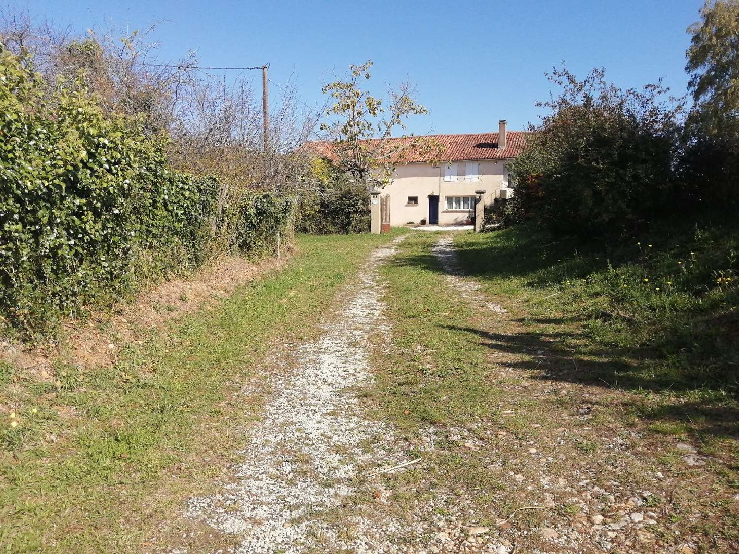  te koop huis Saint-Gourson Charente 2