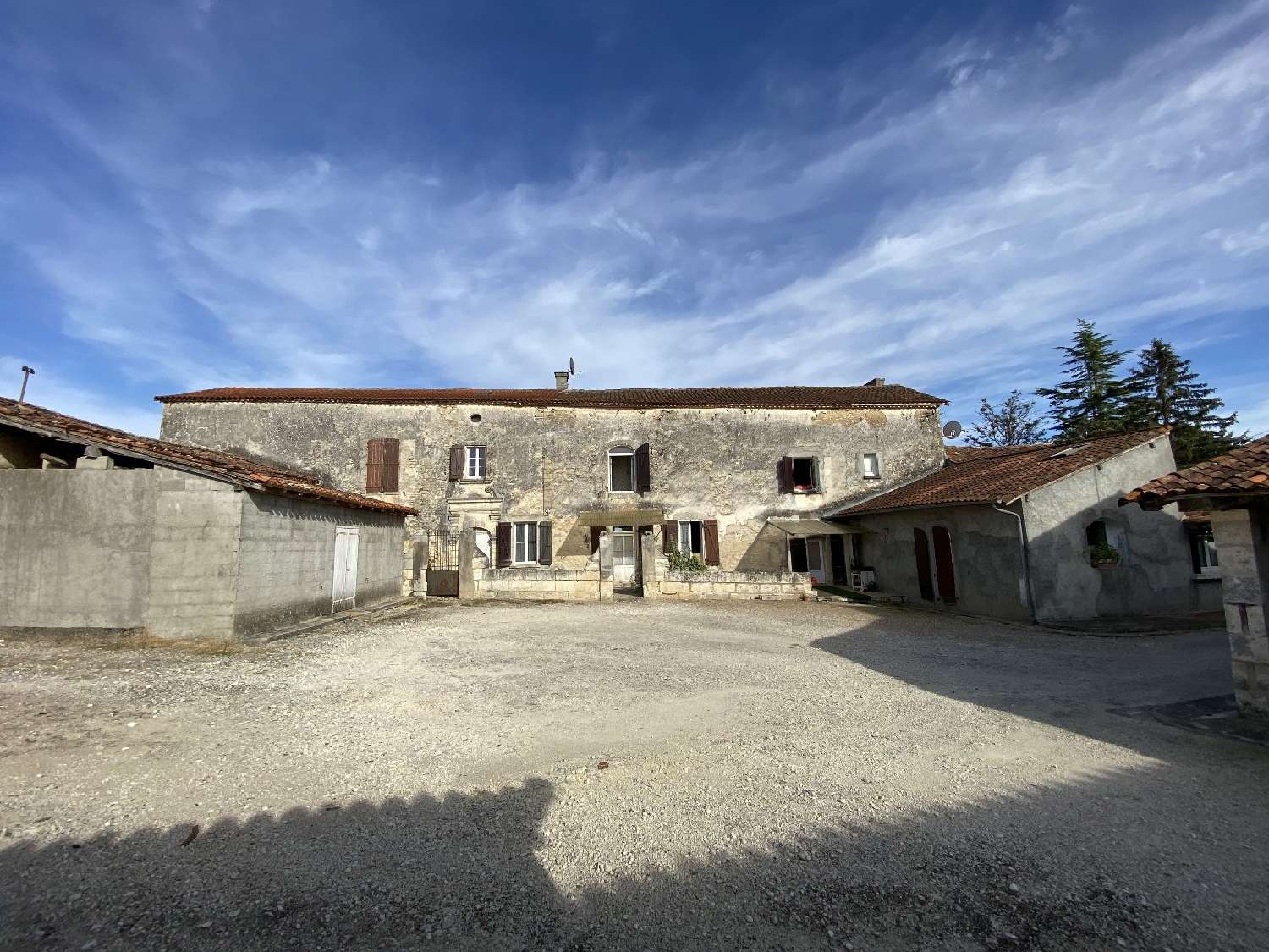  for sale house Villebois-Lavalette Charente 2