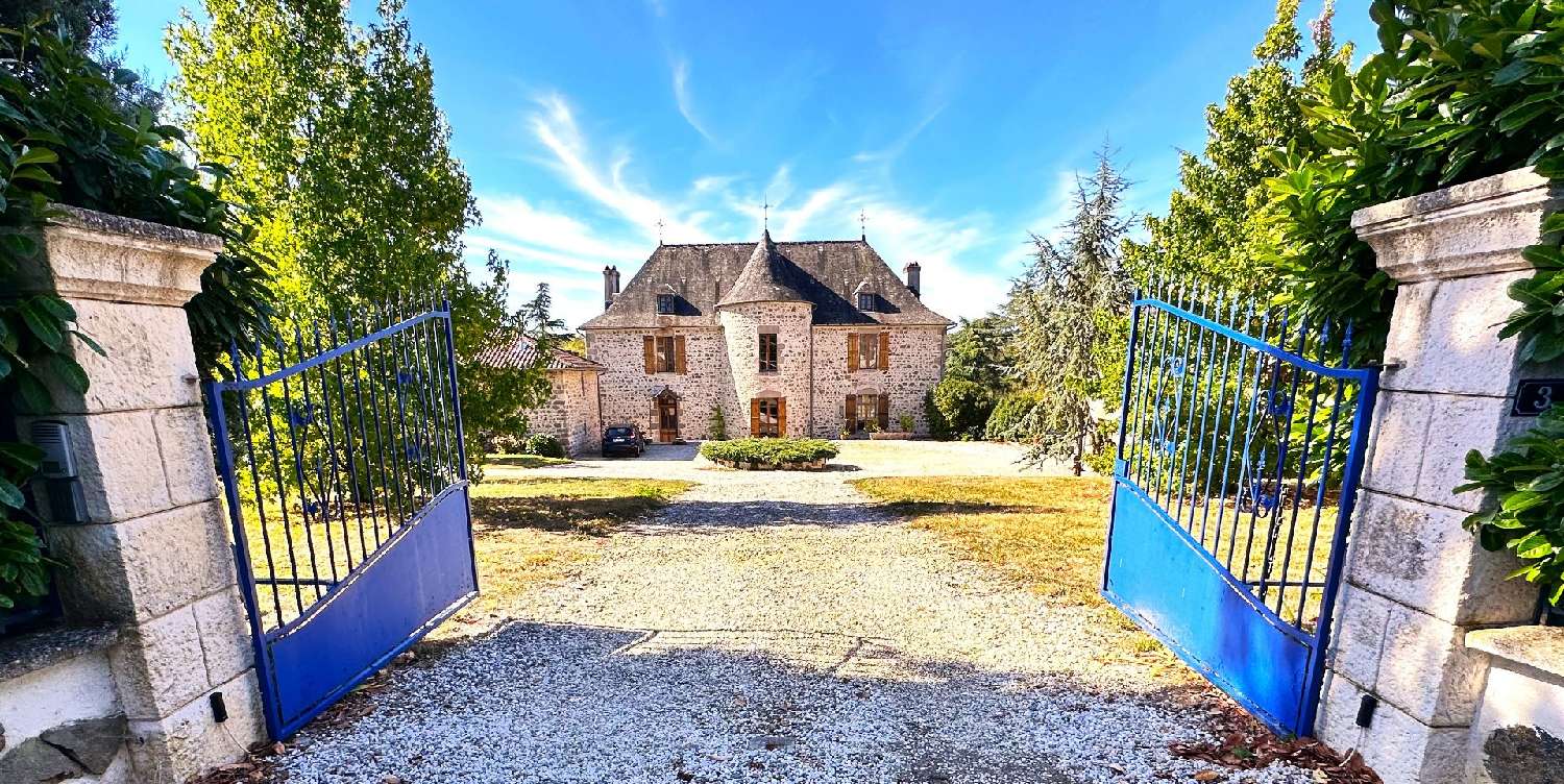  te koop huis Confolens Charente 1