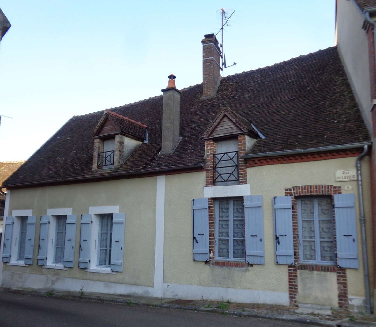  for sale house Saint-Privé Yonne 2