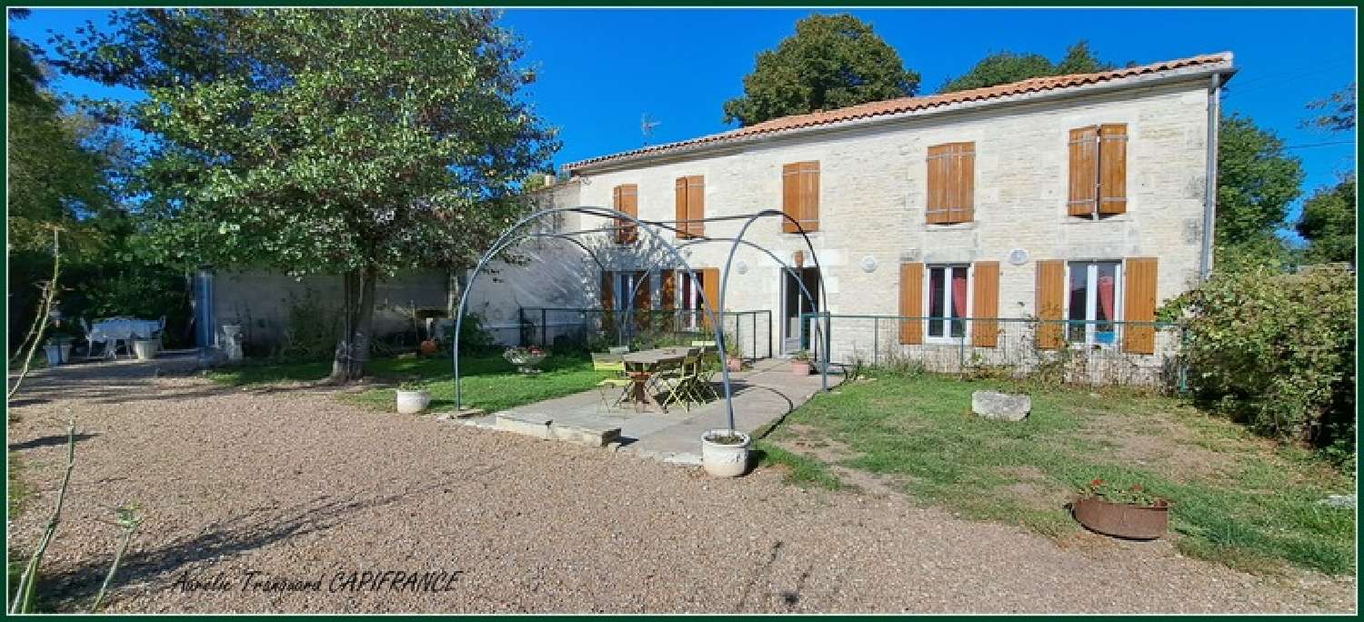  te koop huis Matha Charente-Maritime 1