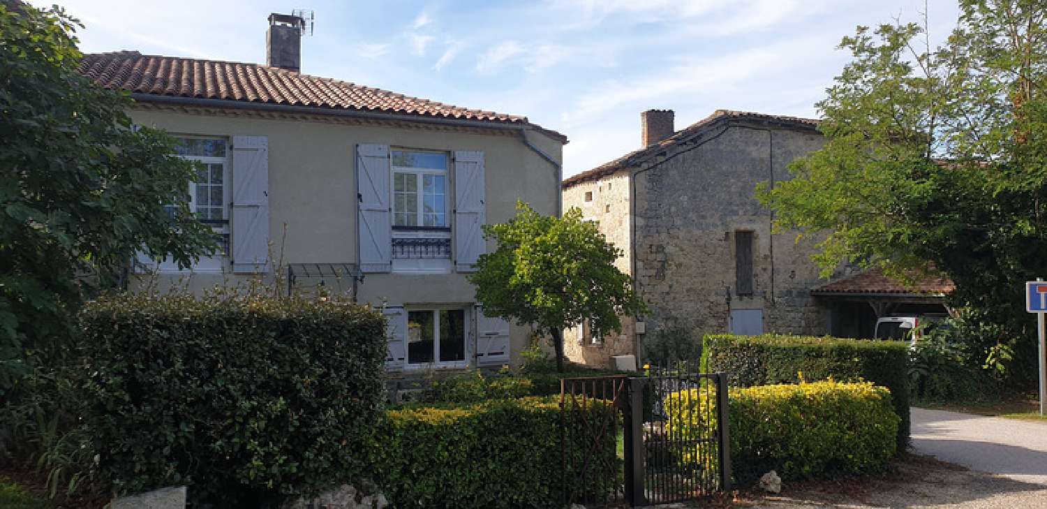  for sale village house Lectoure Gers 1