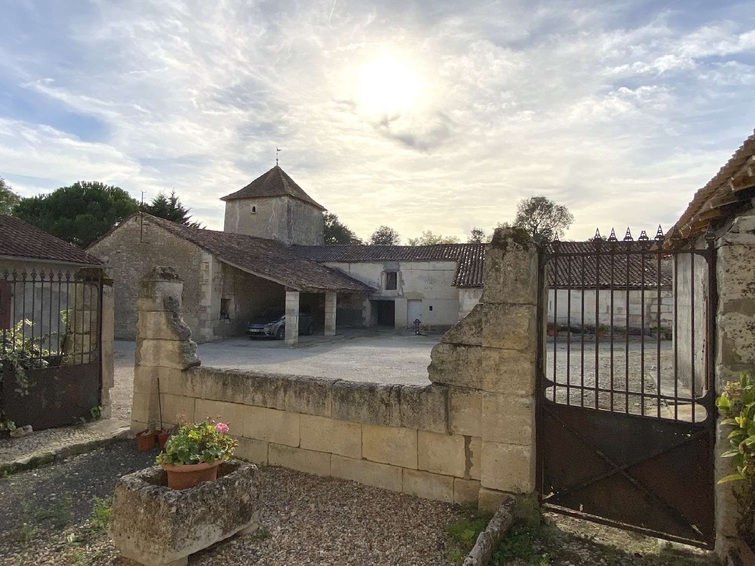  à vendre maison Villebois-Lavalette Charente 6