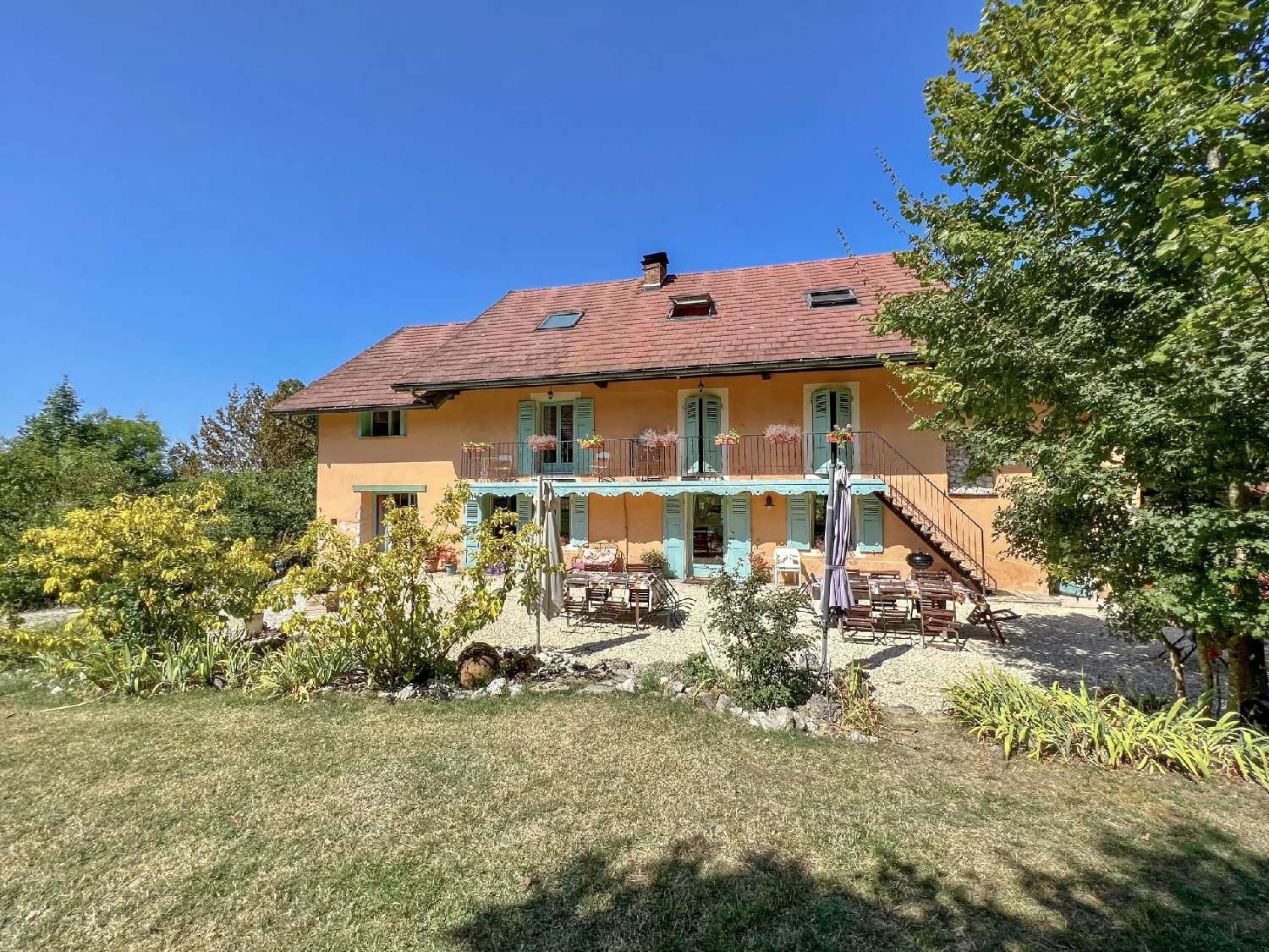  for sale villa Lepin-le-Lac Savoie 1