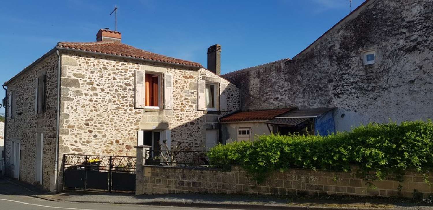  for sale house Mervent Vendée 1