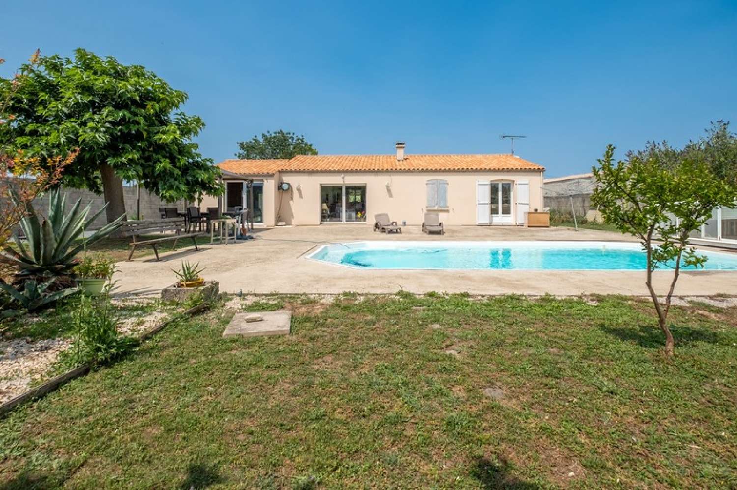  for sale house La Rochelle Charente-Maritime 1