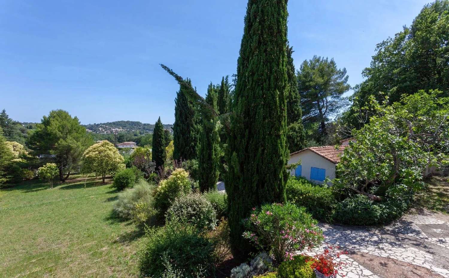  à vendre villa Châteauneuf-Grasse Alpes-Maritimes 1