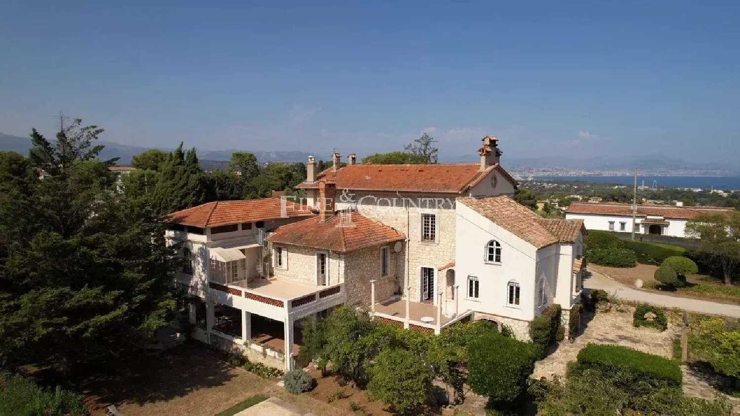  for sale villa Antibes Alpes-Maritimes 1