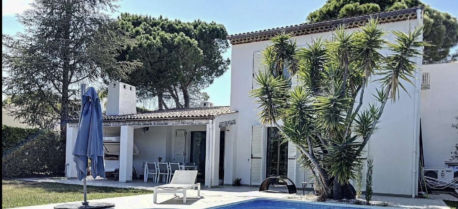  for sale villa Villeneuve-Loubet Alpes-Maritimes 4