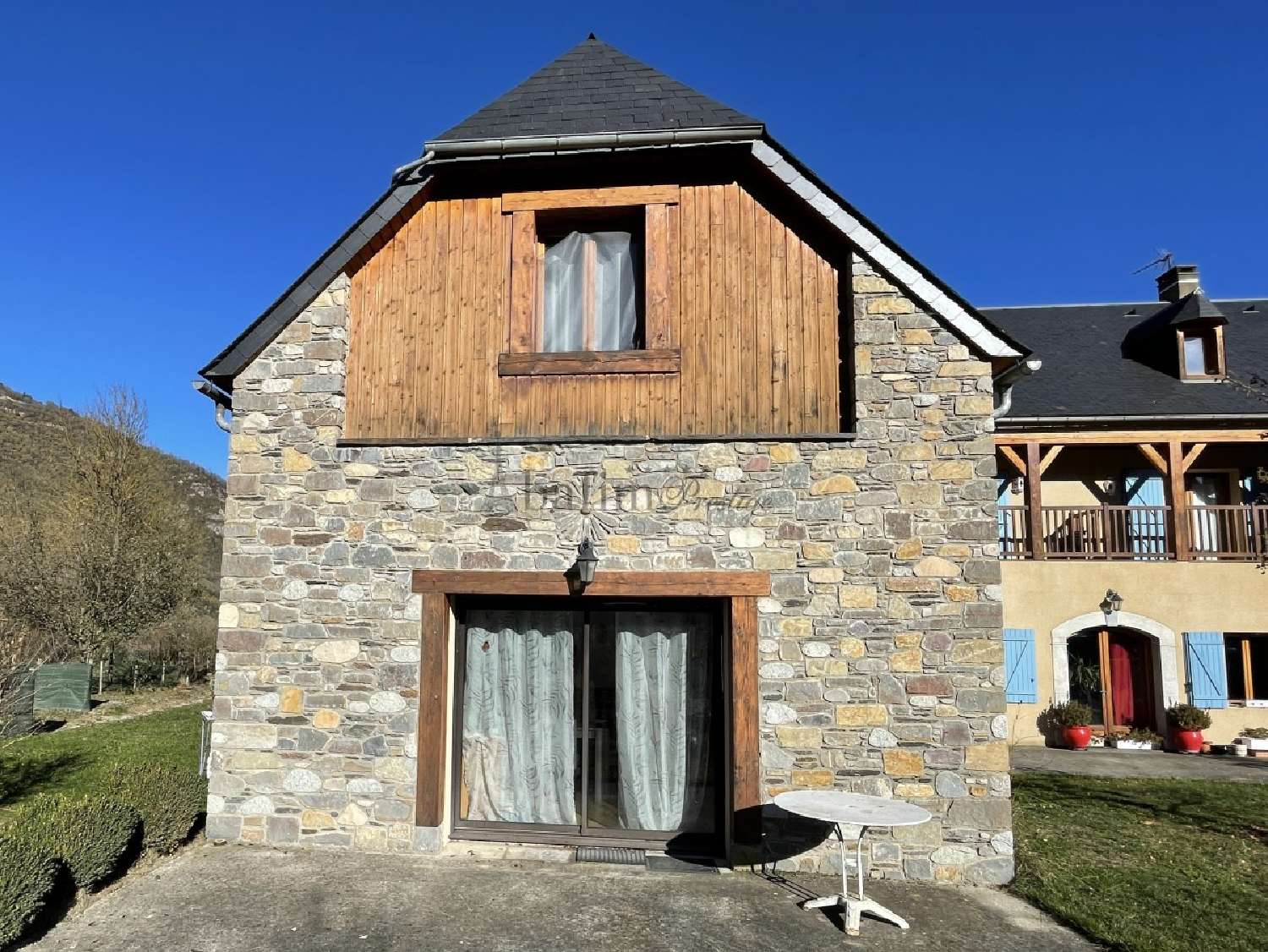  à vendre gîtes/ chambres d'hôtes Arreau Hautes-Pyrénées 5