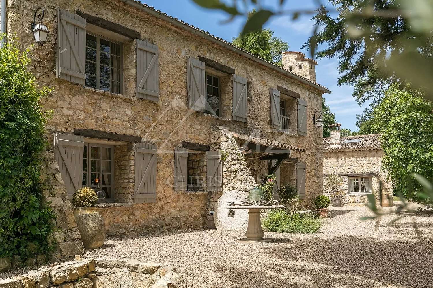  for sale villa Le Rouret Alpes-Maritimes 1