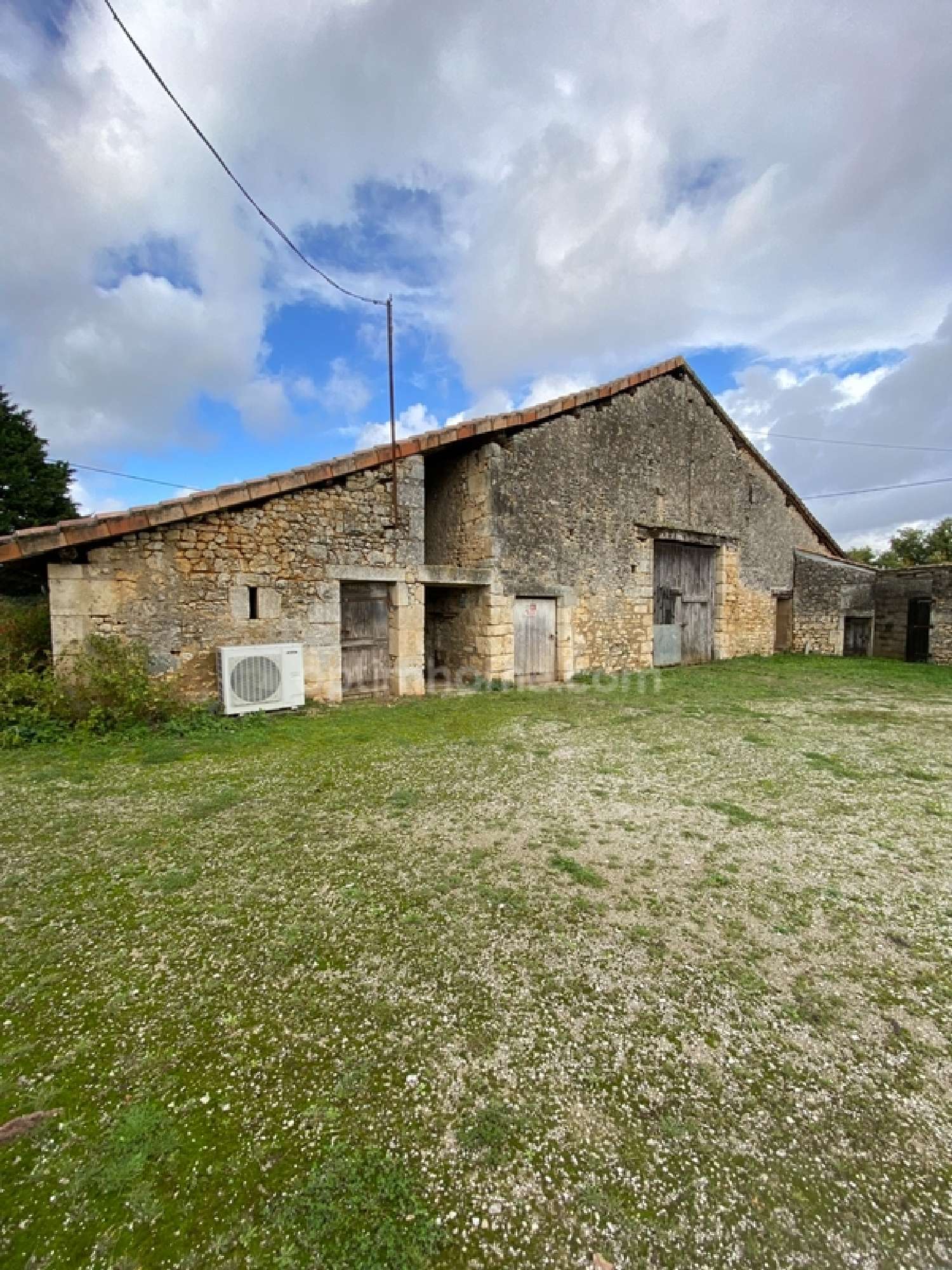  for sale house Bunzac Charente 3
